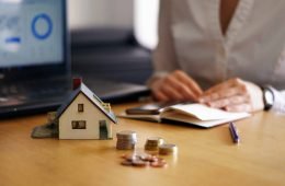 15-Year vs. 30-Year Mortgage Terms: Choosing Wisely